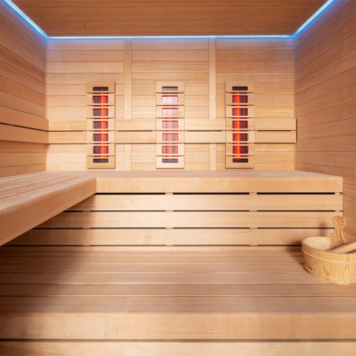 Finská sauna EAGO AWT E1612C-IR hemlock 180×160 bez kamen