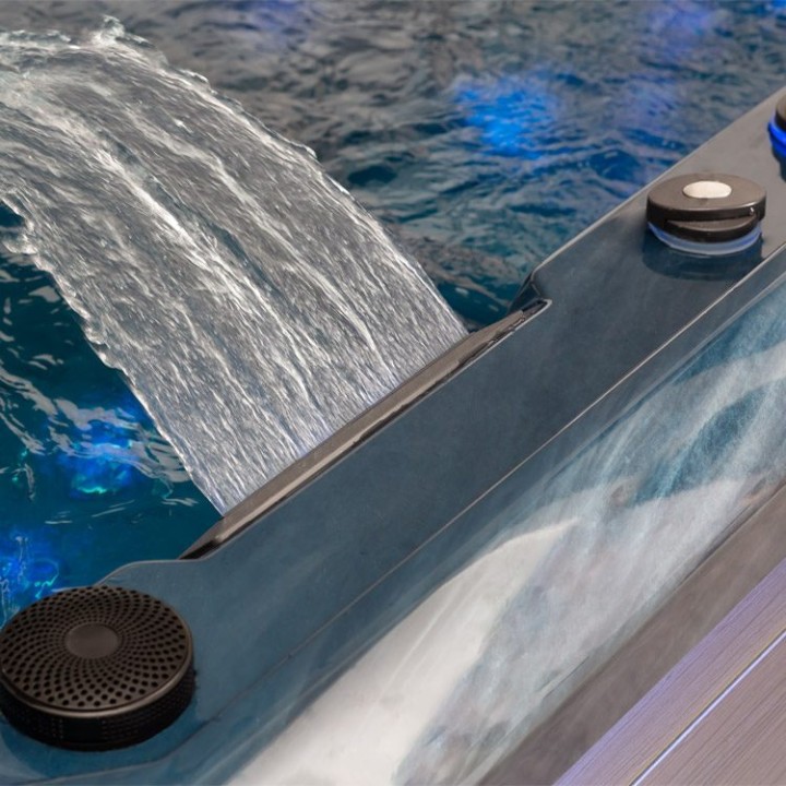 Venkovní vířivka EAGO AWT IN-703 s tepelným čerpadlem OceanWave 225×22