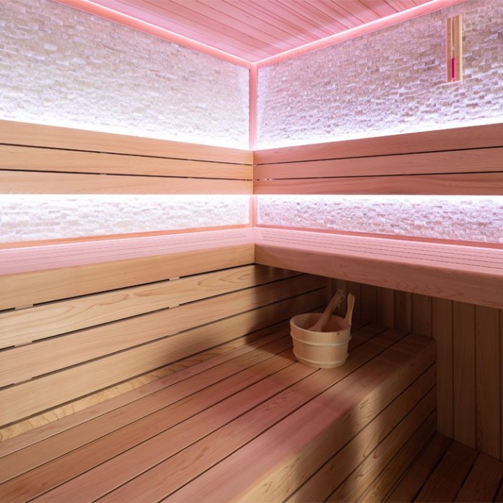 Finská sauna EAGO AWT E1601C červený cedr 180×180 9 kW Cilindro