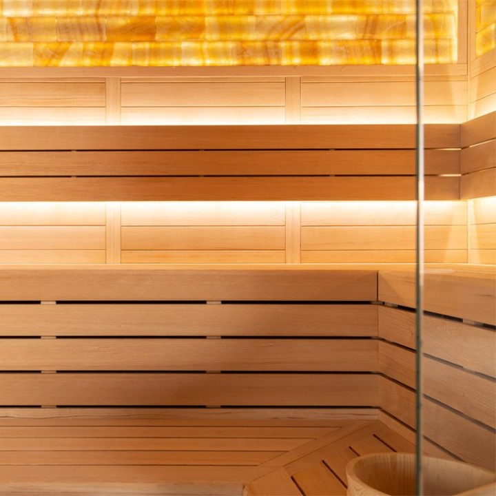 Finská sauna EAGO AWT E1623B hemlock 200×180 9 kW Virta